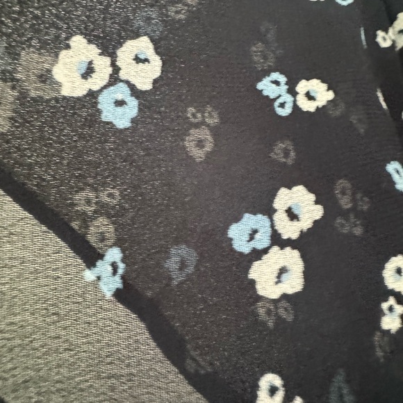 Lane Bryant floral faux wrap dress.  Size 22. - Picture 6 of 7